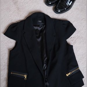 SMYTHE les vestes Cropped wool blazer vest, size 8 US